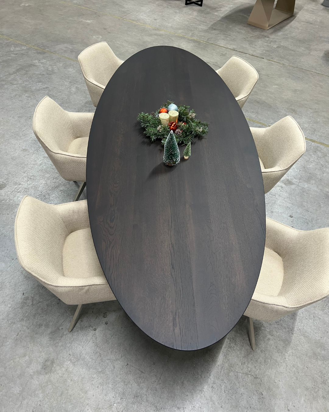 Eiken ovale eettafel op maat