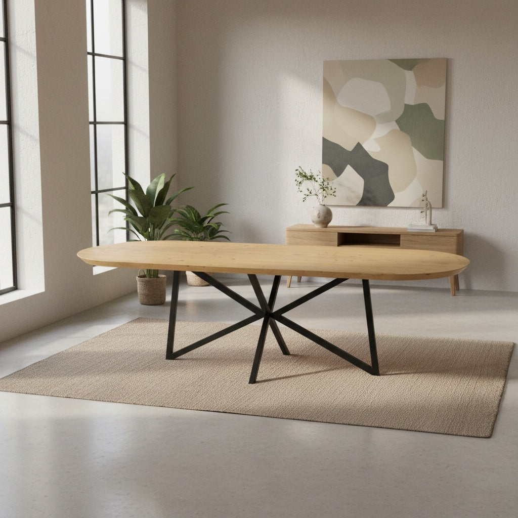 Flacher, ovaler Esstisch aus Eiche mit Schmetterlingsbeinen