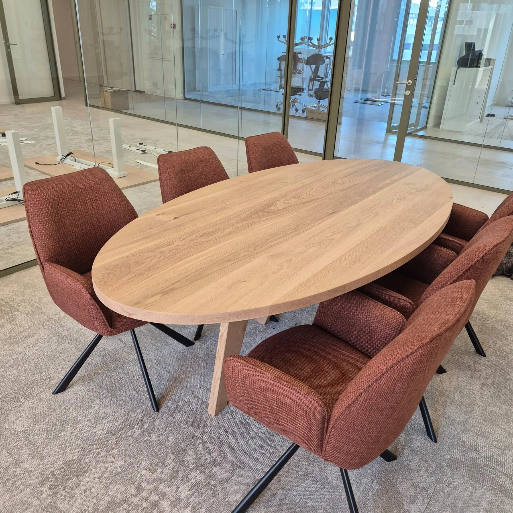 Ovale eettafel op maat