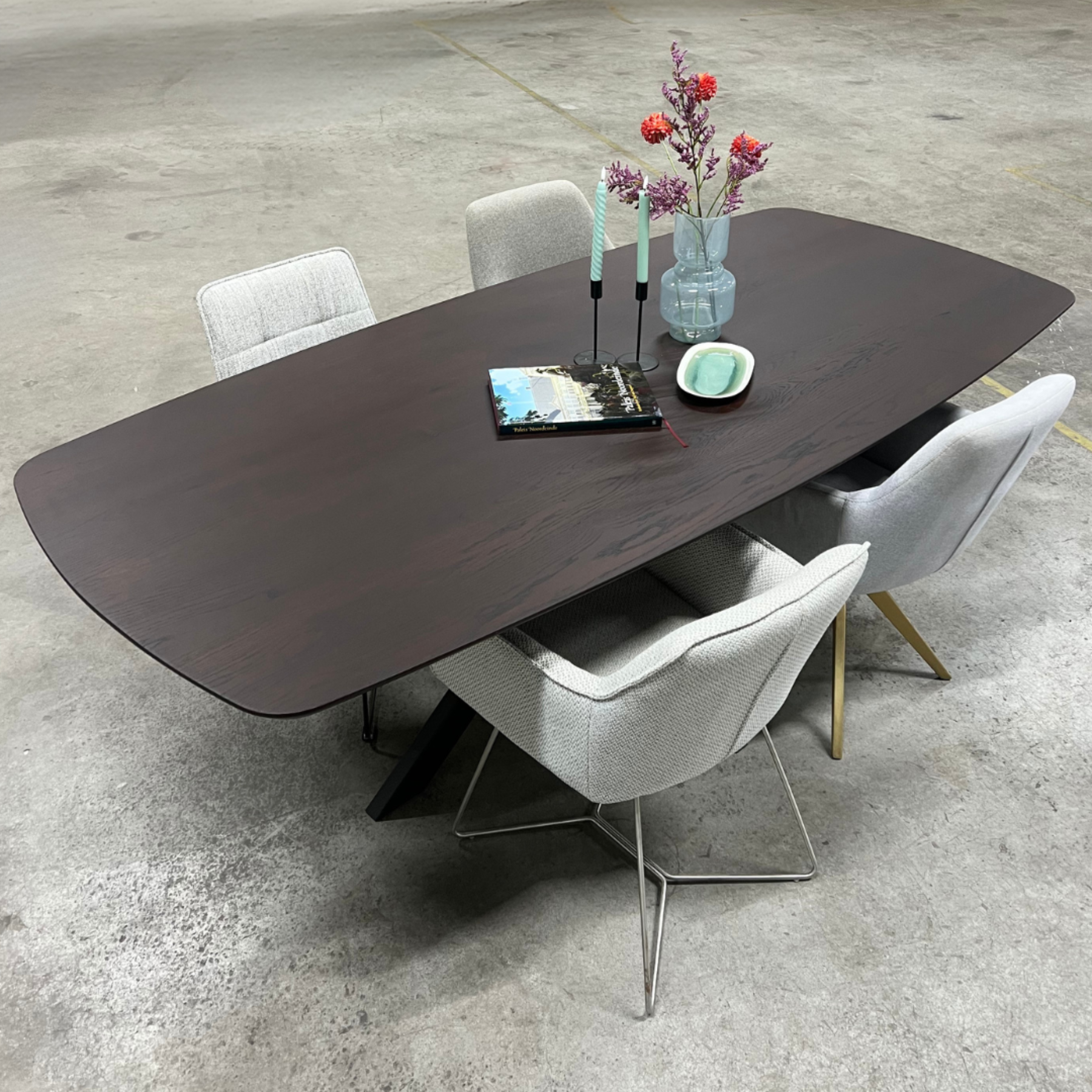 Bootvorm eettafel op maat