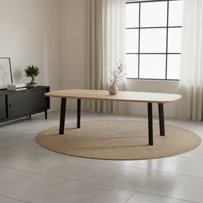 Deens ovale eettafel met schuine i-poten