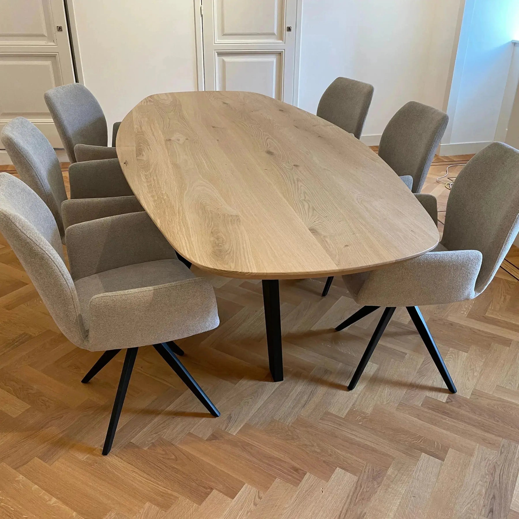 Deens ovale eettafel op maat kopen? Nijhuis meubels