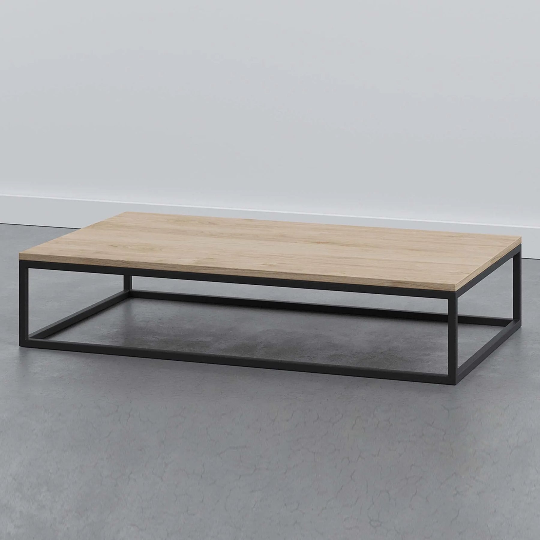 Eiken salontafel met stalen frame