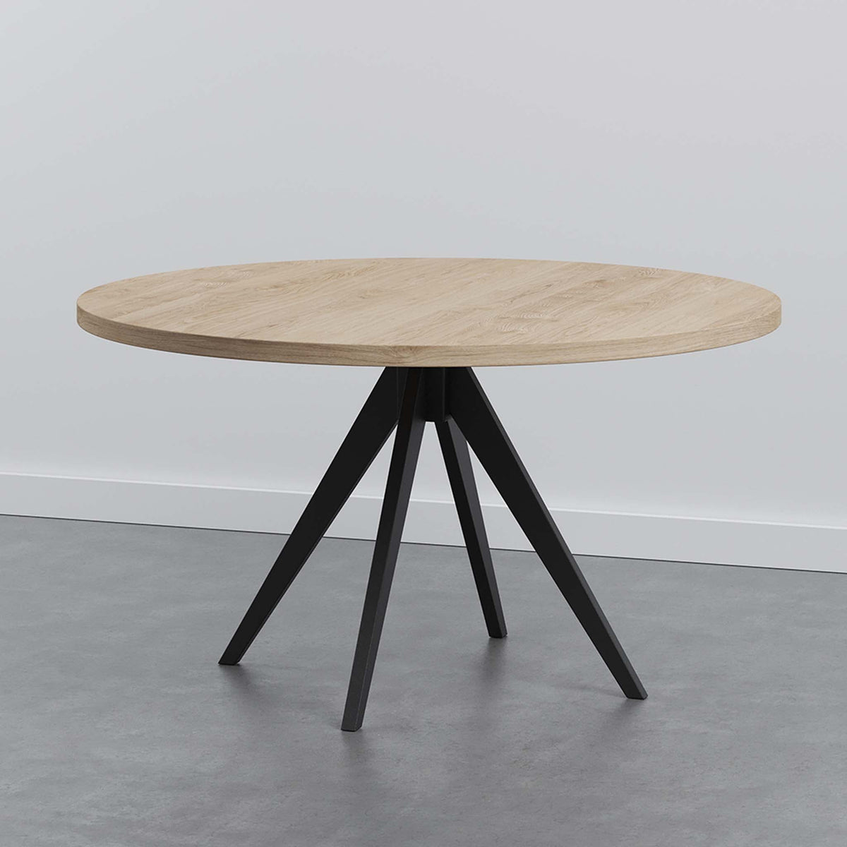 Ronde eettafel eiken met tapse spinpoot