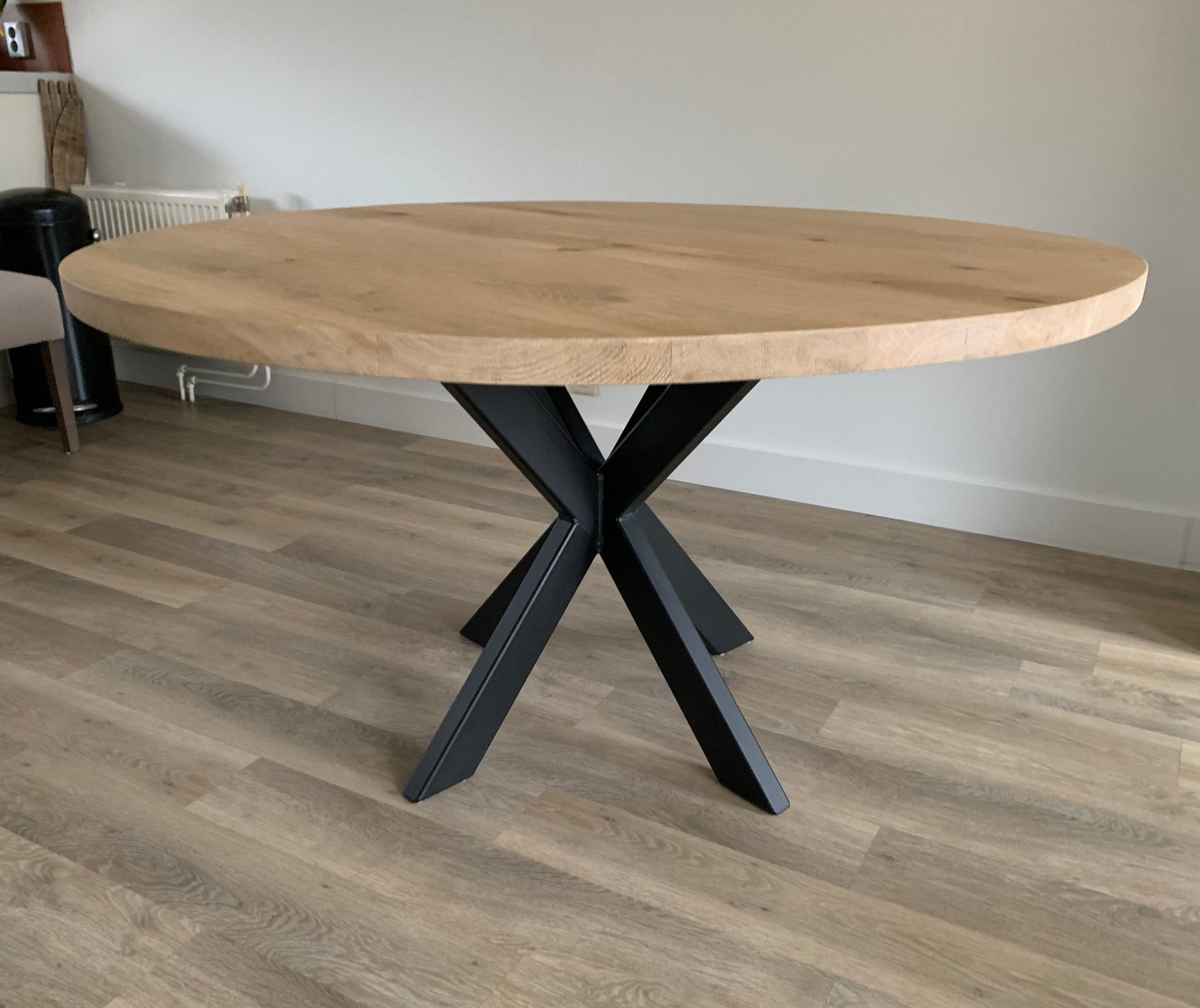 Ronde eettafel op maat